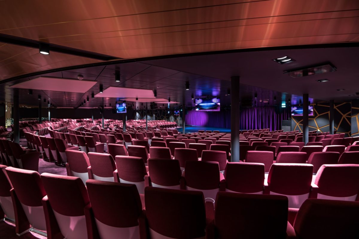Theatre Europa_1
